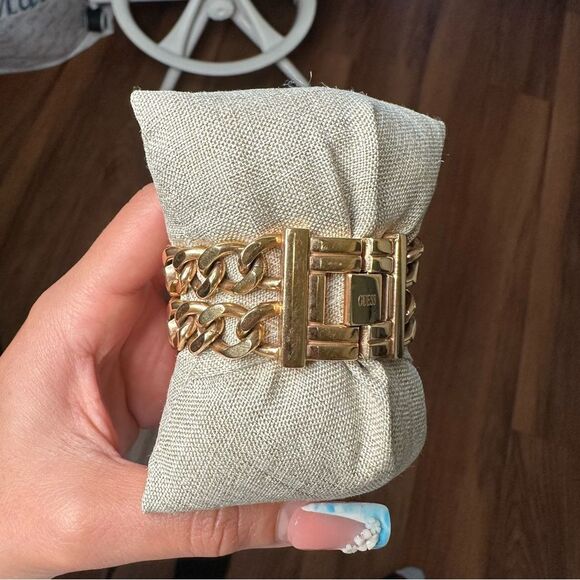 Rose Gold Guess Women’s Watch